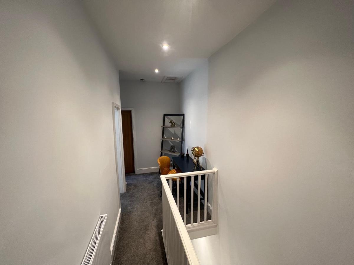 Luxury 2 Bed Apartment Great Location Stoke-on-Trent Extérieur photo